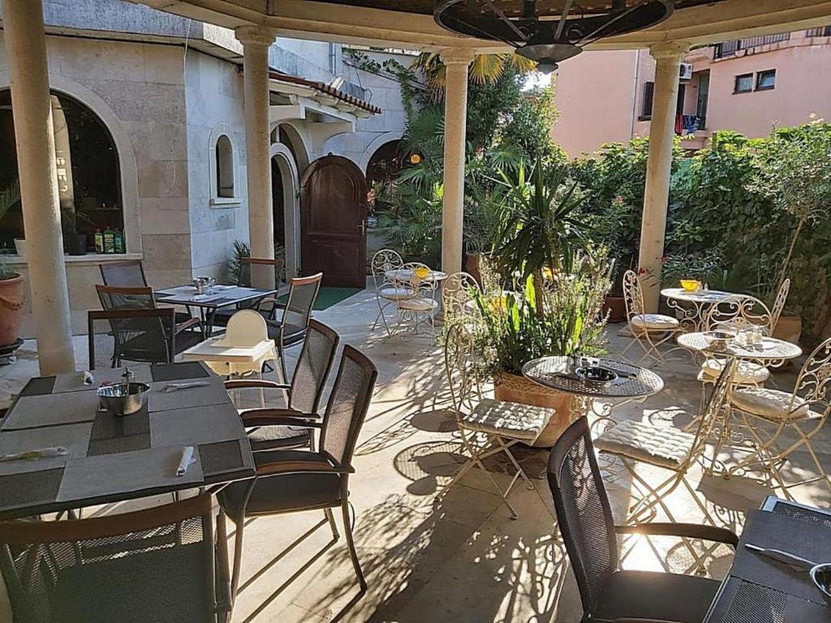 Rooms And Apartments Palma B&B 메덜린 외부 사진