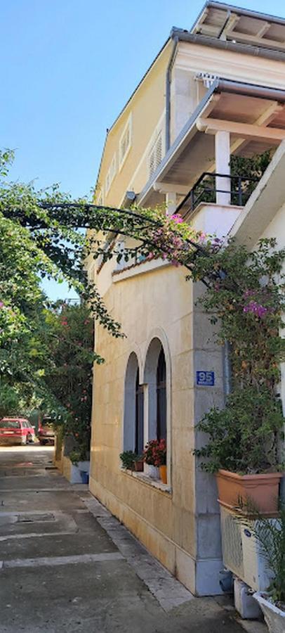 Rooms And Apartments Palma B&B 메덜린 외부 사진