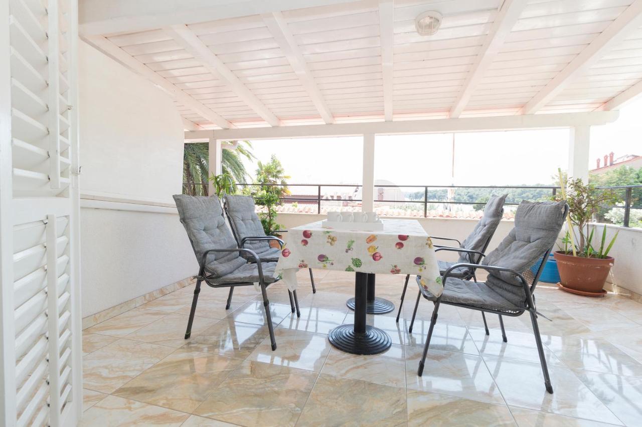 Rooms And Apartments Palma B&B 메덜린 외부 사진