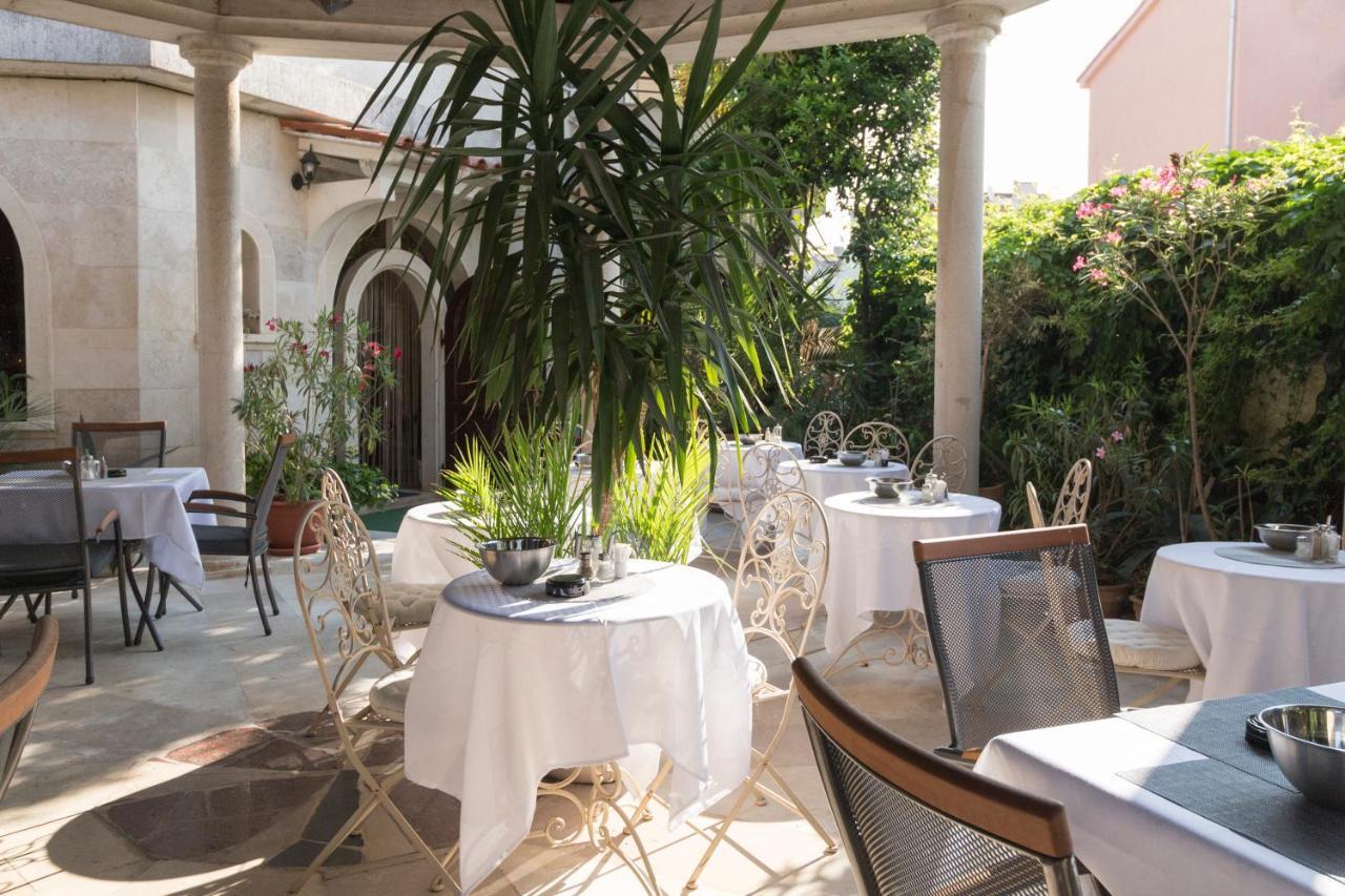 Rooms And Apartments Palma B&B 메덜린 외부 사진